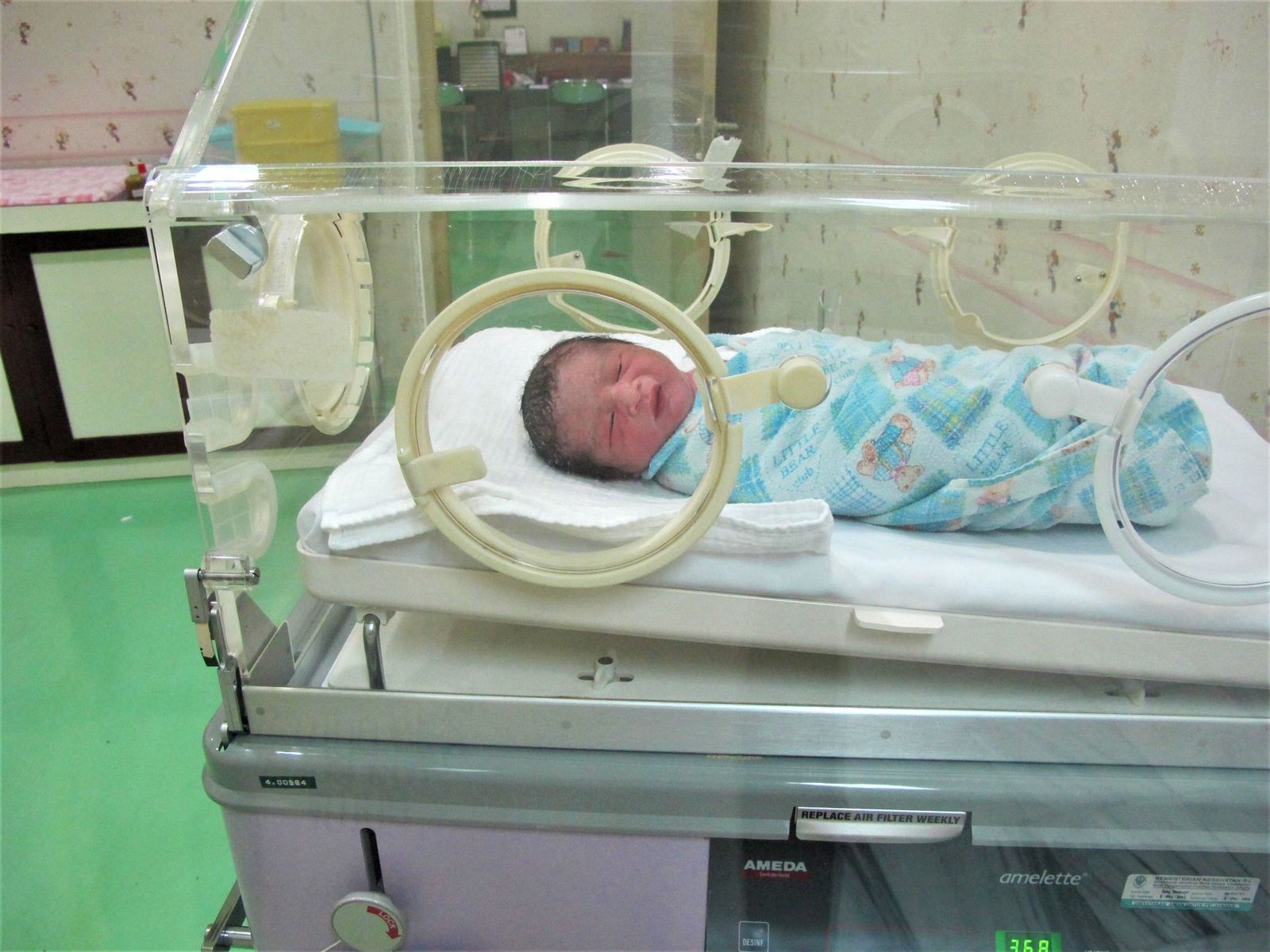 Incubator Care per Day care photograph