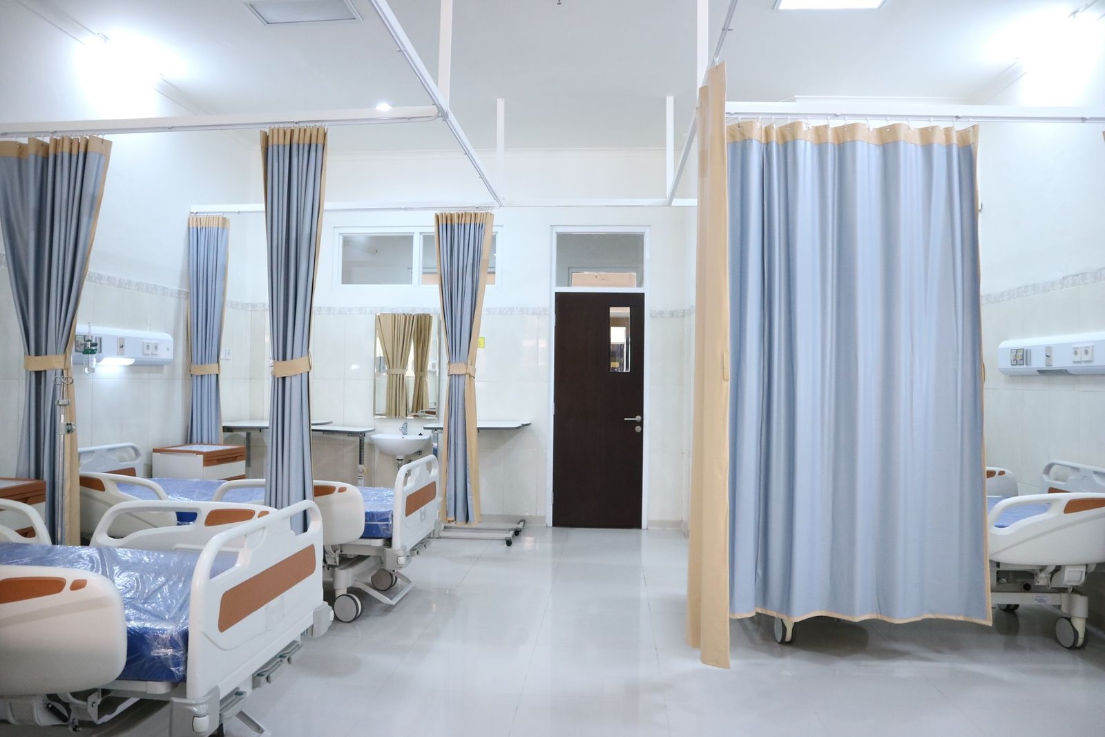 Healthcare facility photograph, view 3
